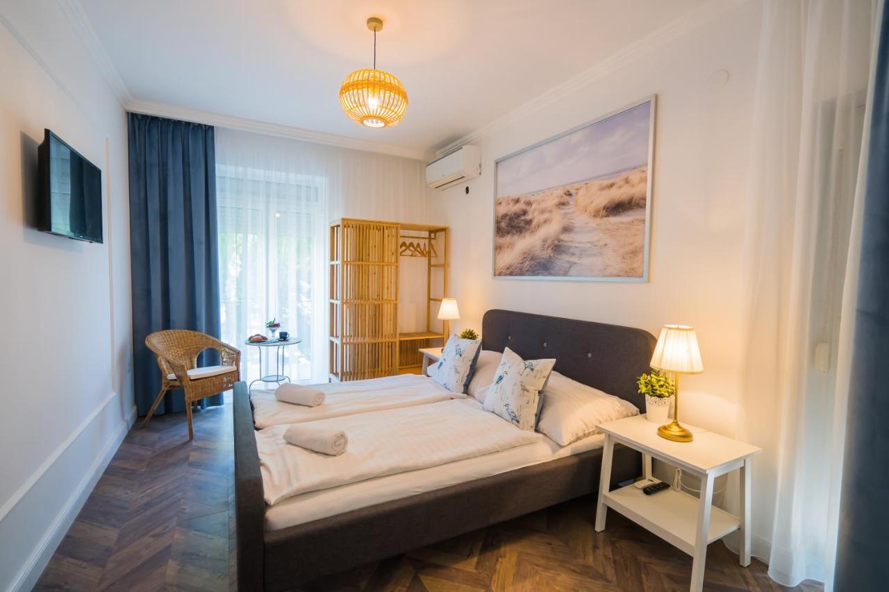 Csenge Villa Siófok Exteriör bild
