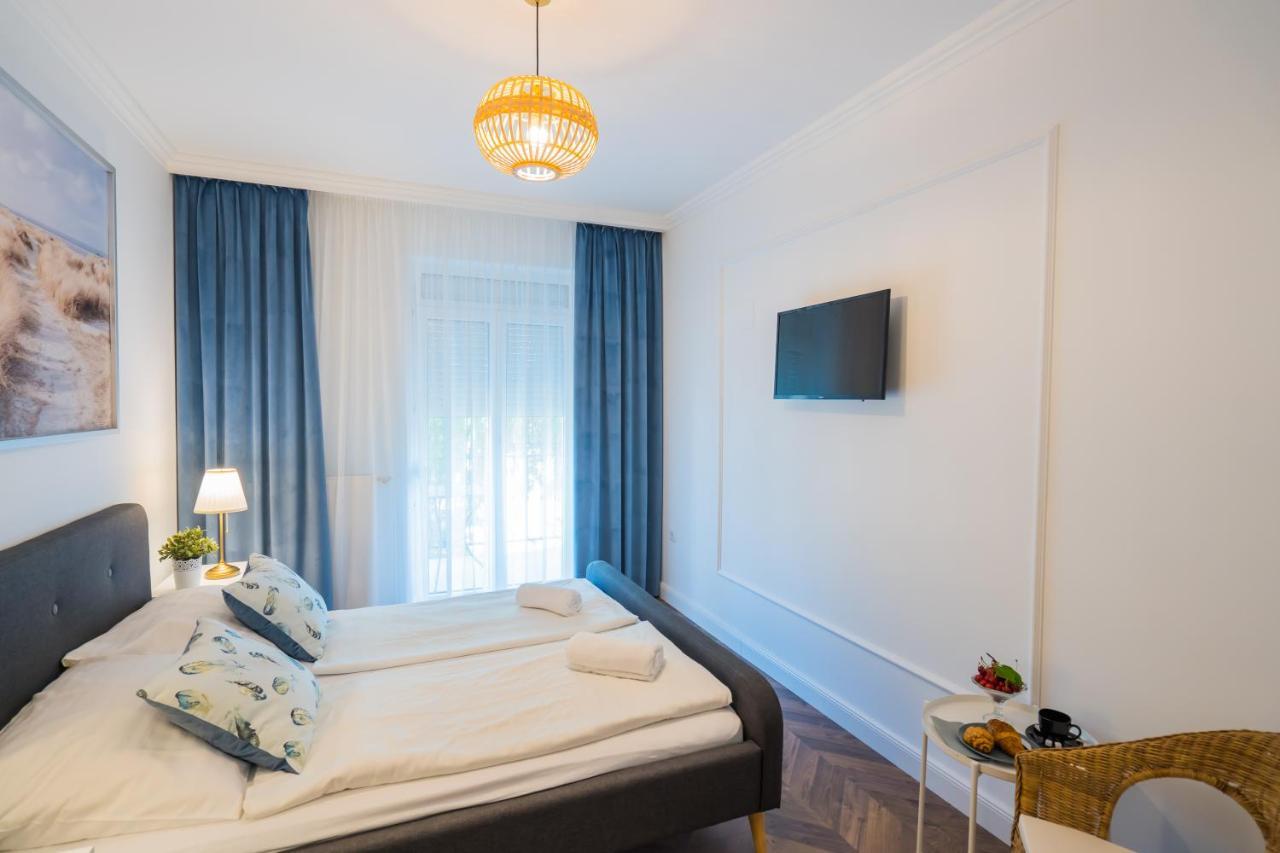 Csenge Villa Siófok Exteriör bild